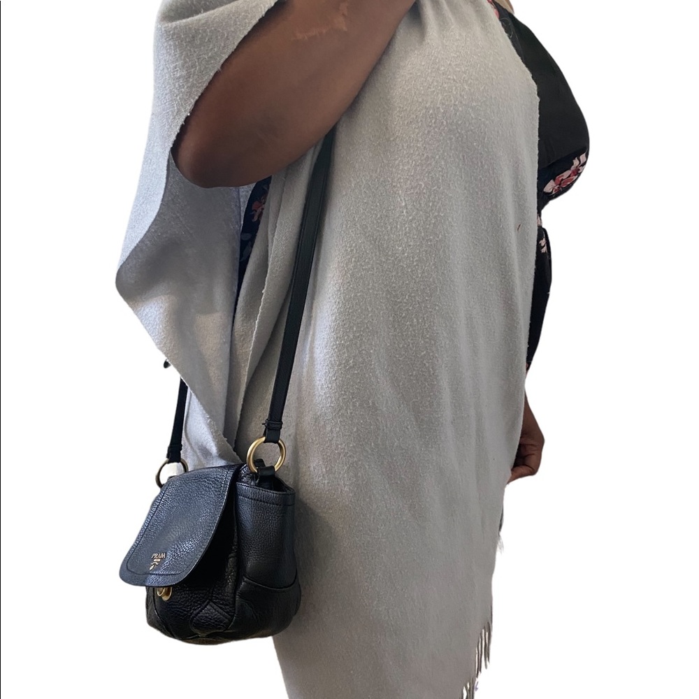 💯 Prada Black Leather Handbag - Picture 8 of 16